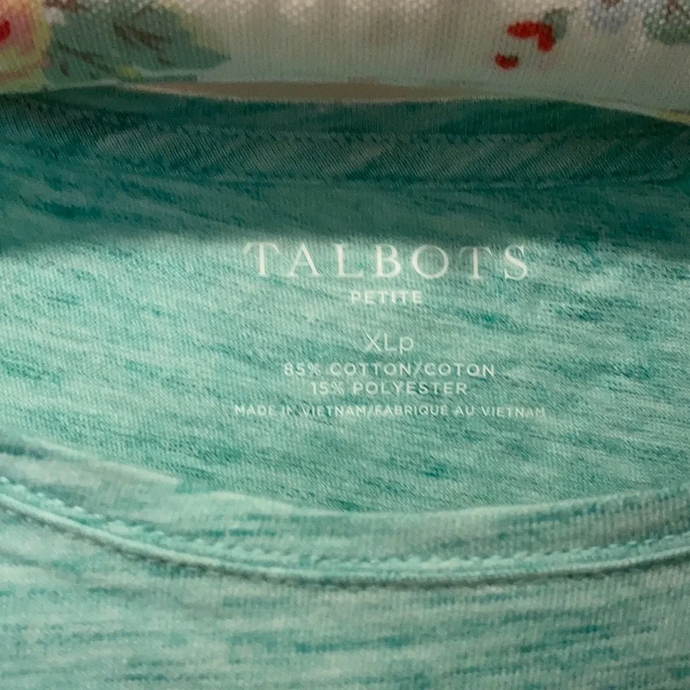 Talbots green and white tee, excellent condition - Picture 2 of 3